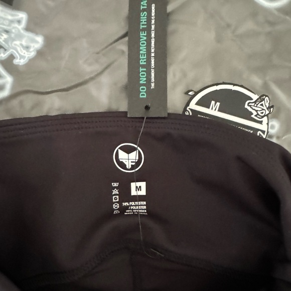 Alpha Forward Women’s Tech Leggings NWT Black (M) - Picture 11 of 11